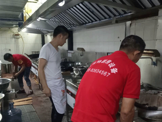 酒店大香蕉啪啪工程现场安装图片