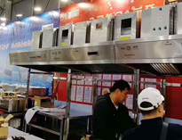   香蕉福利视频2019年上海国际酒店用品展开展，引来不少游客围观